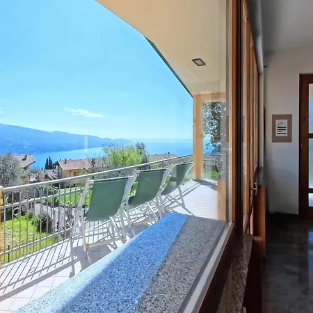 Arianna View With Pool